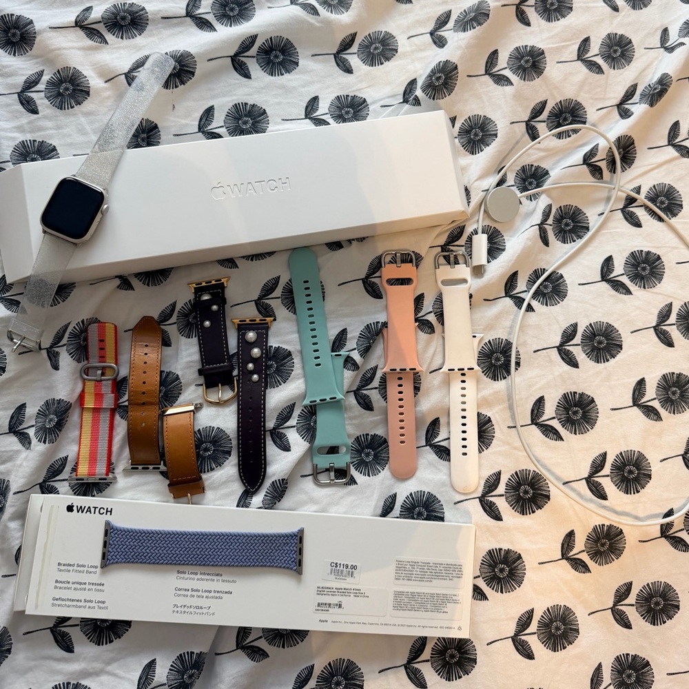 Apple Watch Series 7 Starlight Aluminum Case 41mm With Apple bands Working Order - Picture 2 of 14